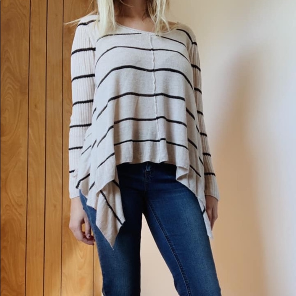 Cream striped high-low sides sweater